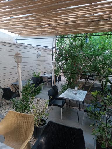 عکس کافه اورس 