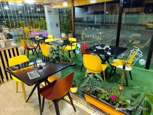 عکس کافه کانتین