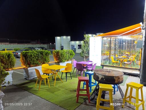 عکس کافه کانتین