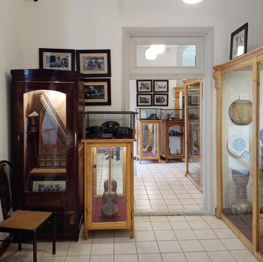 عکس موزه صدا