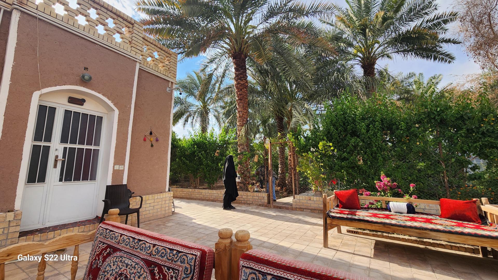 عکس عمارت بومگردی هوربانو