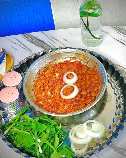 عکس صبحانه سرای گیلان