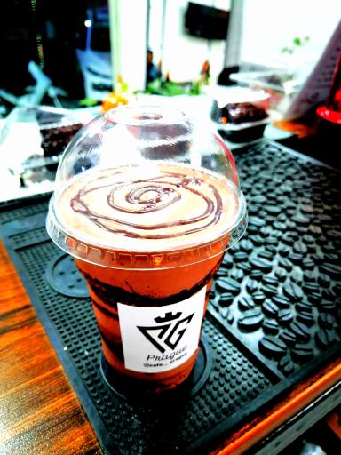 عکس کافه پراگ