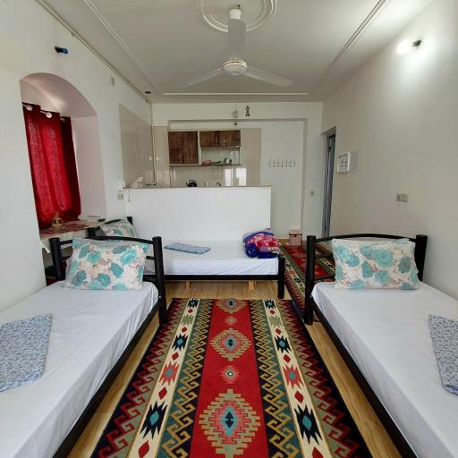 عکس عمارت بومگردی هوربانو