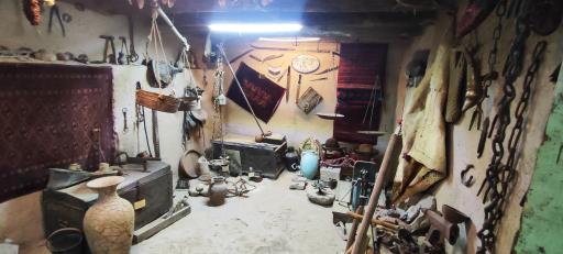 عکس اقامتگاه بومگردی عمارت ورجاوند