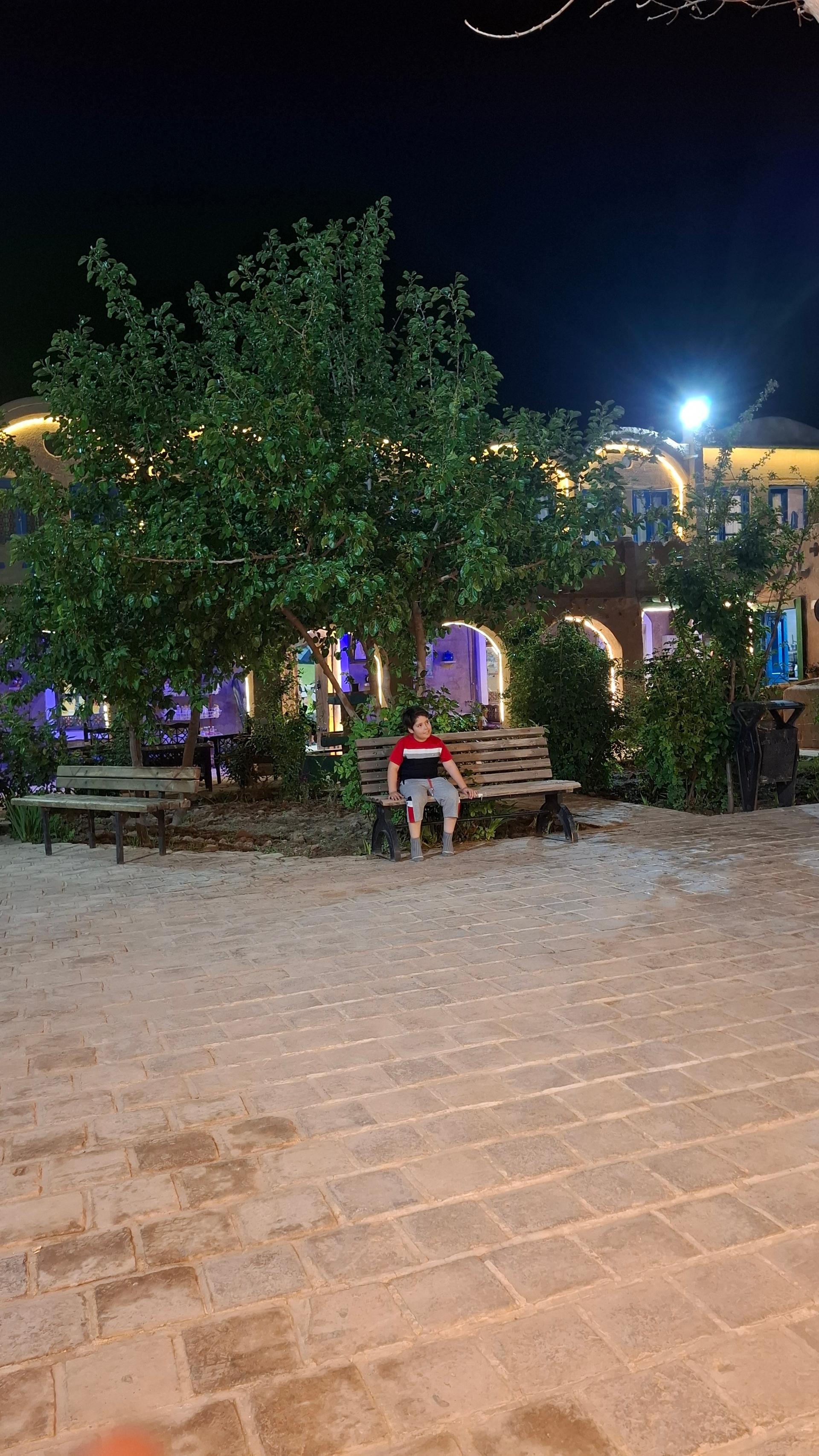 عکس اقامتگاه بومگردی عمارت ورجاوند