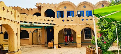 عکس اقامتگاه بومگردی عمارت ورجاوند