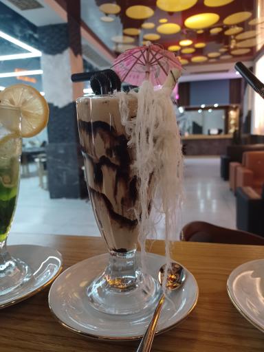 عکس کافی‌شاپ هوک لانژ