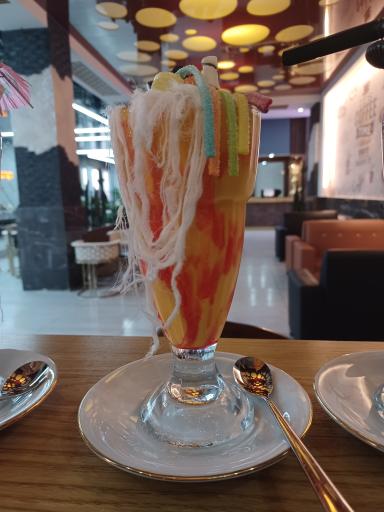 عکس کافی‌شاپ هوک لانژ