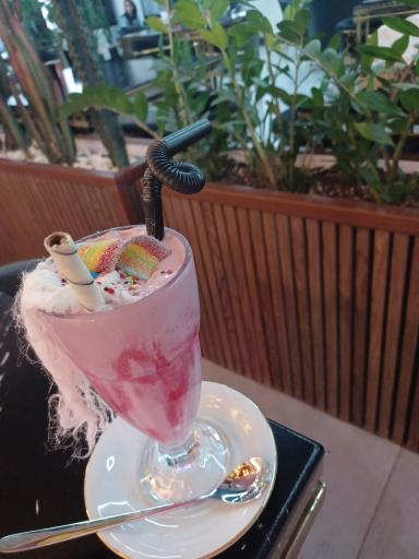 عکس کافی‌شاپ هوک لانژ