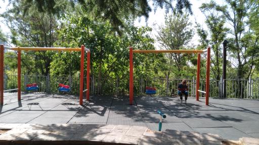 عکس زمین بازی کودکان