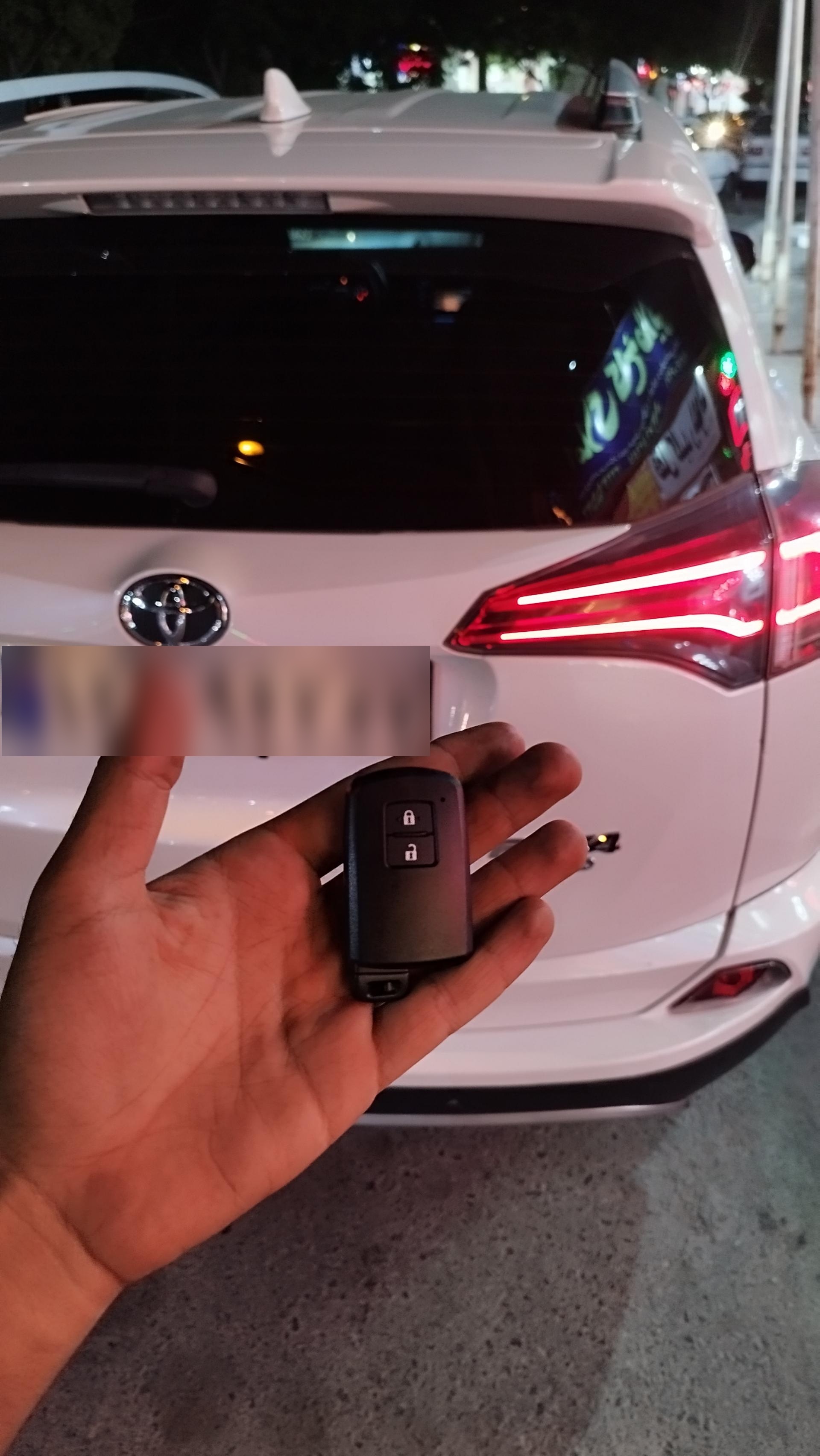 عکس قفل و کلید سازی مدرن کاران