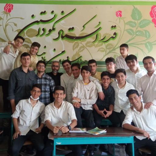 عکس مدرسه پسرانه شاهد امام خمینی