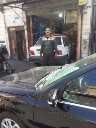 عکس مکانیکی و تعمیرگاه قائم