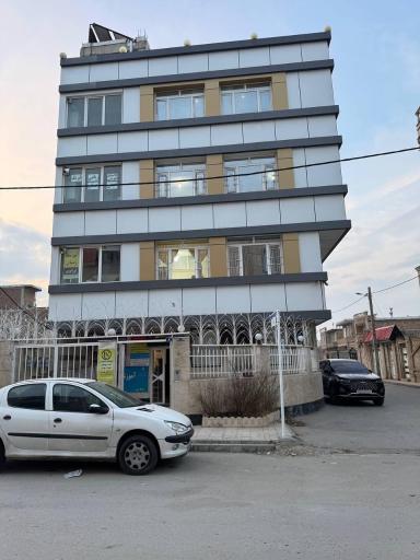 عکس آموزشگاه زبان اورانوس
