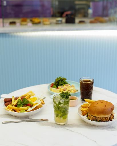 عکس کافه رستوران لمارون 