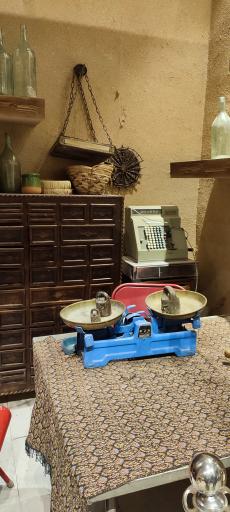 عکس مجتمع تجاری و تفریحی رواق مال