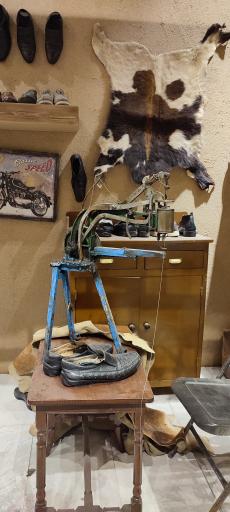 عکس مجتمع تجاری و تفریحی رواق مال