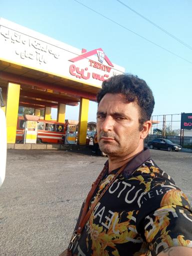 عکس پمپ بنزین دولت آباد