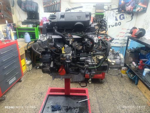 عکس تعمیرگاه اوستا