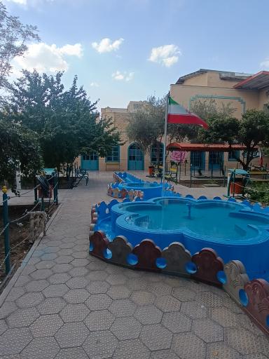 عکس دبیرستان شهید اژه ای 2 دوره اول