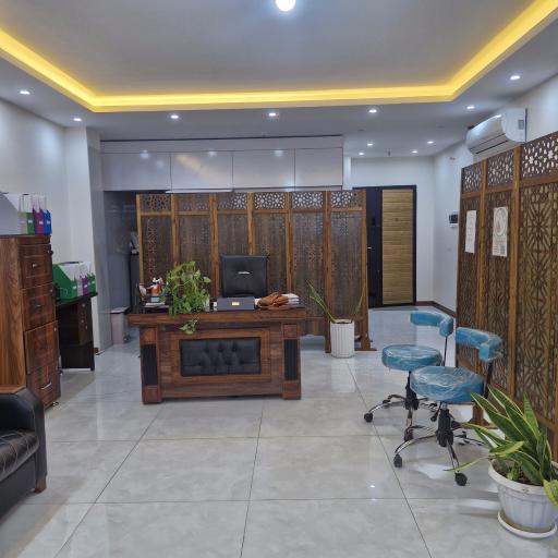 عکس دکتر نسرین قاسمی تودشکچوئی متخصص زنان و زایمان