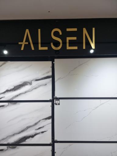 عکس انبار آلسن (فروش کاشی و سرامیک)