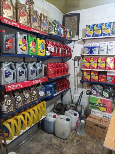 عکس اتوسرویس و تعویض روغنی امید