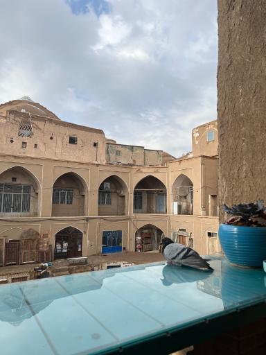 عکس کافه ملک (مرشد)