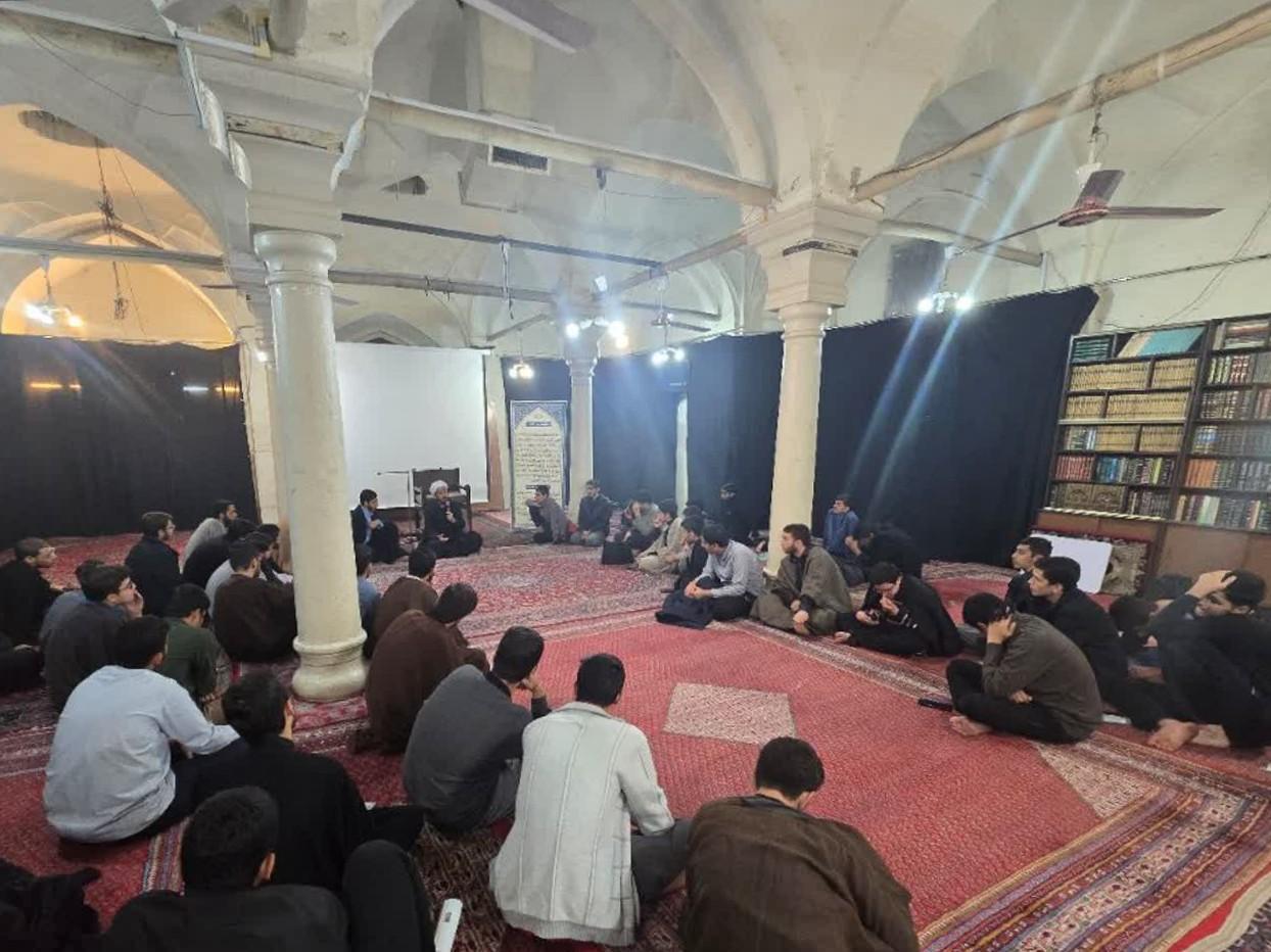 عکس حوزه علمیه آیت الله حق شناس