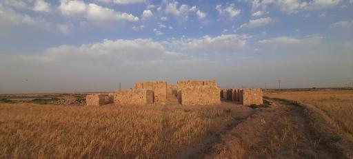 عکس بنای تاریخی سردابه جاجرم