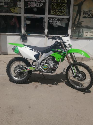 عکس فروشگاه هوندا