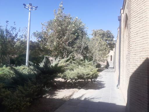 عکس باغ موزه زندان قصر