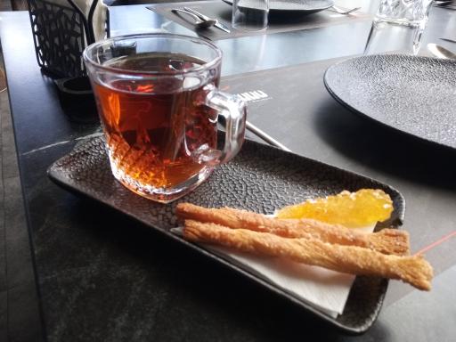 عکس کافه رستوران با پیانو