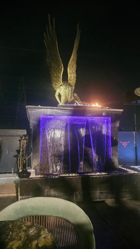 عکس کافه رستوران با پیانو