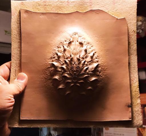 عکس کارگاه چرم دوزی فتحی