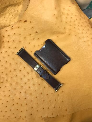 عکس کارگاه چرم دوزی فتحی