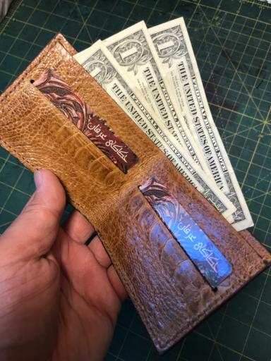 عکس کارگاه چرم دوزی فتحی