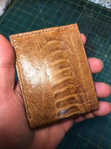 عکس کارگاه چرم دوزی فتحی