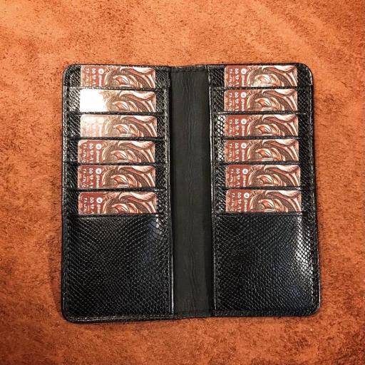 عکس کارگاه چرم دوزی فتحی