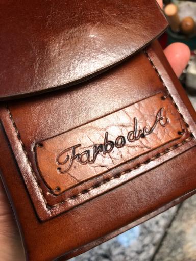 عکس کارگاه چرم دوزی فتحی