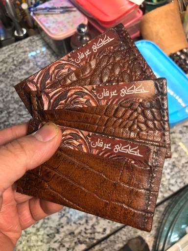 عکس کارگاه چرم دوزی فتحی