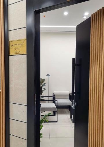 عکس دکتر سید یوسف موسوی متخصص جراحی لثه و ایمپلنت