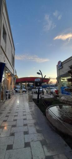 عکس مجتمع خدمات رفاهی آزادراه