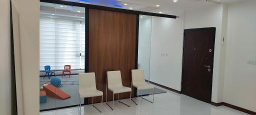 عکس کلینیک کاردرمانی و گفتار درمانی یارا