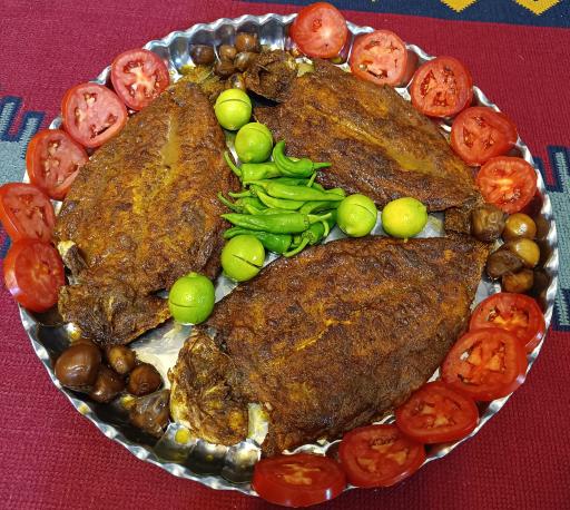 عکس رستوران و سفره خانه سنتی دلنشین