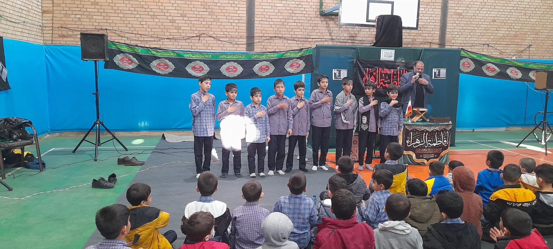 عکس دبستان دخترانه پسرانه شهیدان تقی زاده