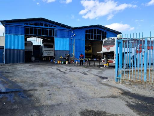 عکس تعمیرگاه اتوبوس میری