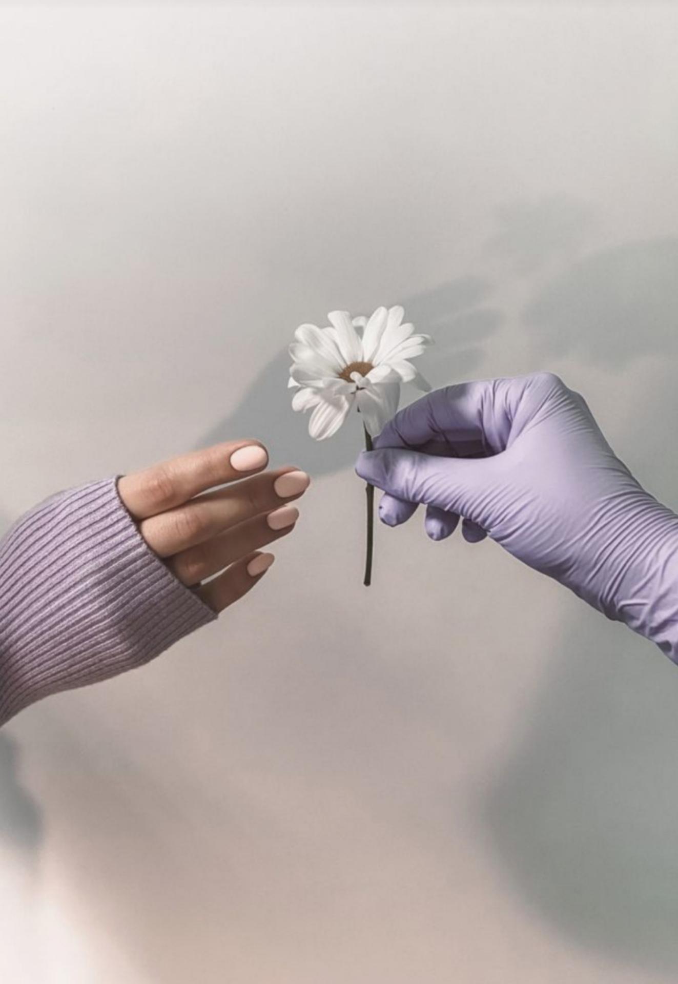 عکس ناخنکده رابی