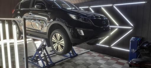 عکس کارشناسی رنگ خودرو خزر نوین